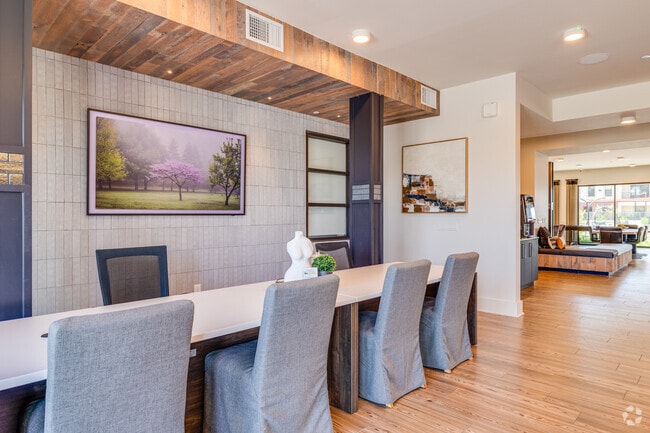 Cooley Headquarters and Office Locations - Craft.co - Cooley Industrial Apartments Denver