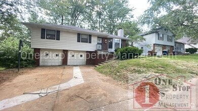 Building Photo - 9914 Lawndale Ave