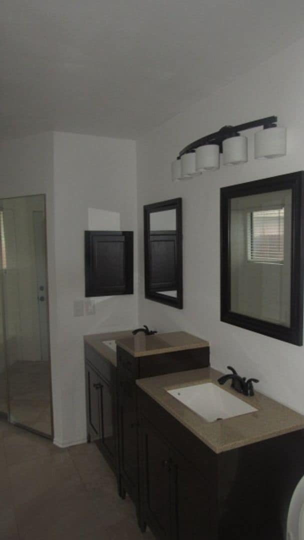 Building Photo - Charming 3BR House in Arlington