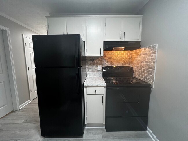 Foto del edificio - 5853 Century Oaks Dr