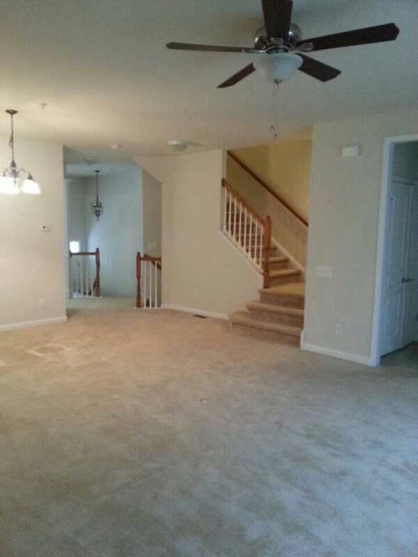 Building Photo - 611 Ellison Dr