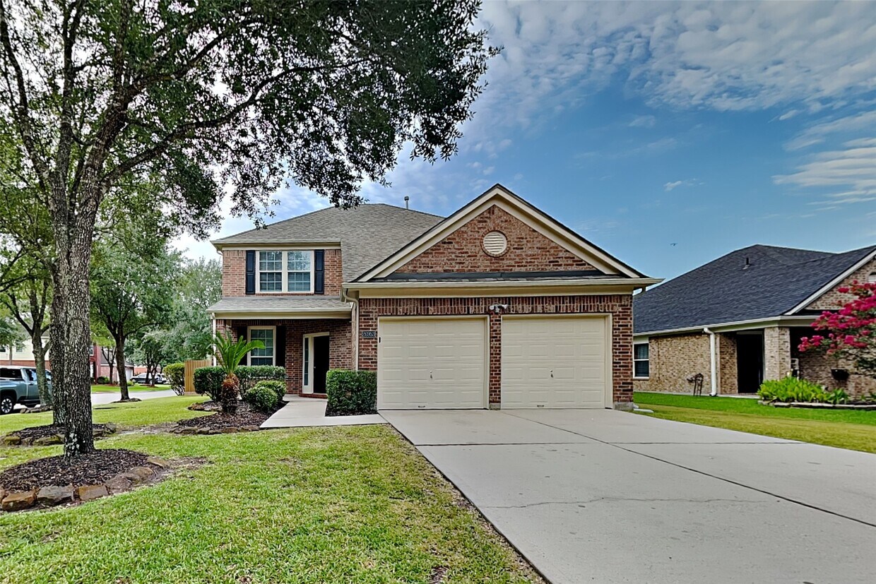 Foto principal - 26953 Kings Crescent Dr