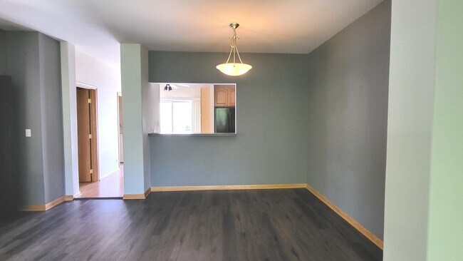 Foto del edificio - 3459 Ravinia Cir