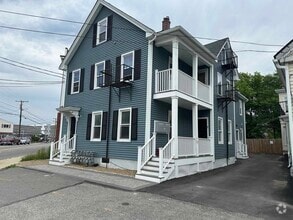 Building Photo - 30 Ledge St