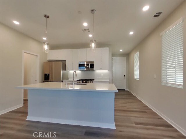 Building Photo - 28193 Cookhouse Ln
