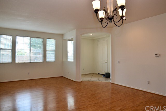 Foto del edificio - 13059 Scarborough Ave