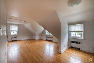 Building Photo - 436 Sedgewick Ave