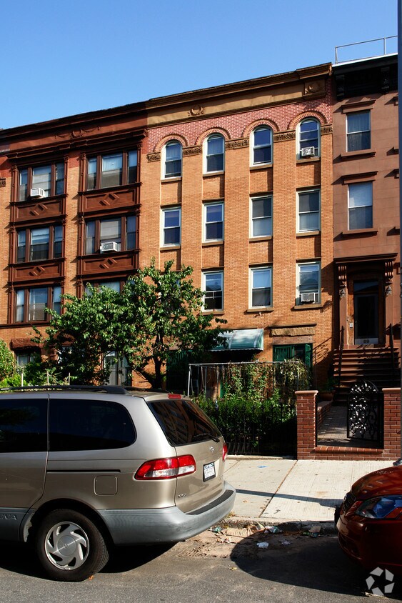 Building Photo - 87 2nd Pl