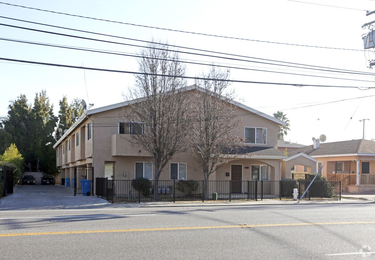 2095 Scott Blvd, Santa Clara, CA 95050 Apartments in Santa Clara, CA