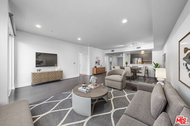 Foto del edificio - 436 S Virgil Ave