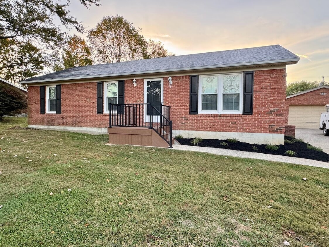 Foto principal - 113 Meadow Ln
