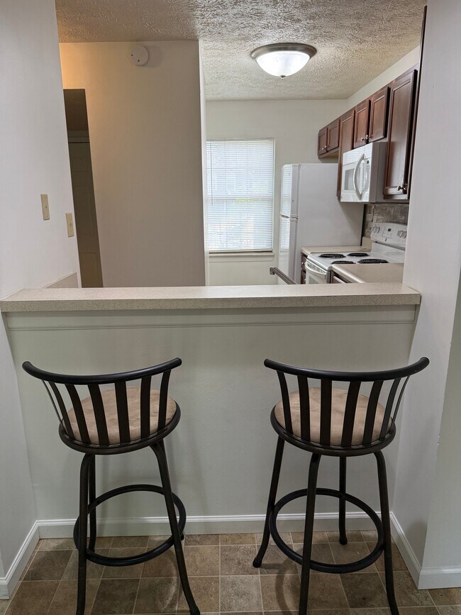 Foto del edificio - 517 E Graham Pl