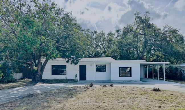 Foto del edificio - 2928 W Elrod Ave