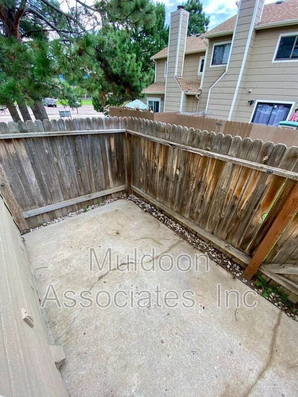 Building Photo - 3229 Bridgewater Dr