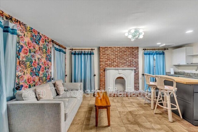 Building Photo - 123 W Charlton St