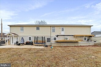 Building Photo - 13226 Back Creek Valley Rd