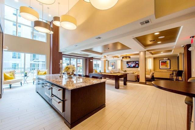 Foto del edificio - 10402 Town and Country Way