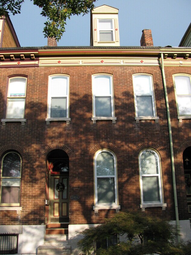 Primary Photo - 2414 S 18th St