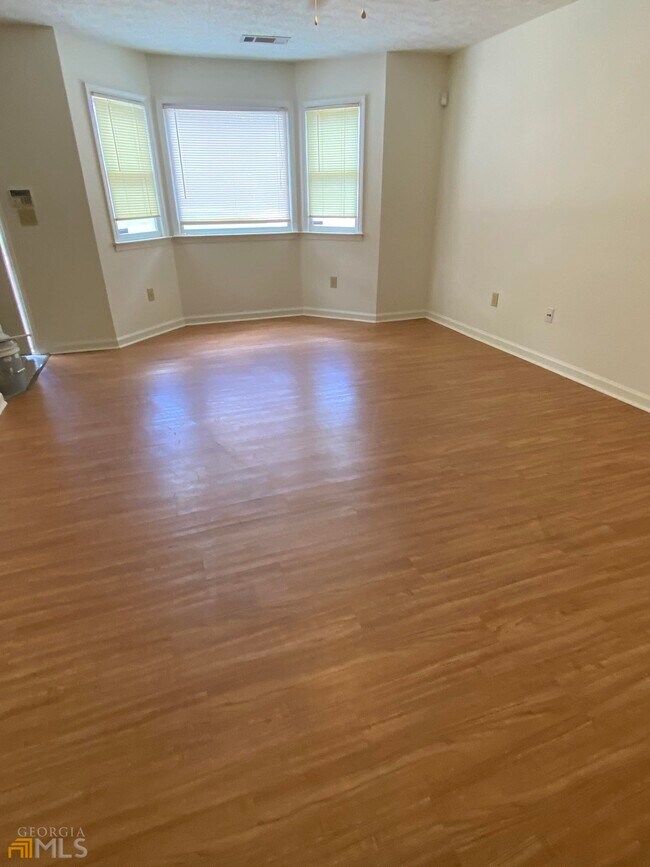 Foto del edificio - 1487 Tallassee Rd