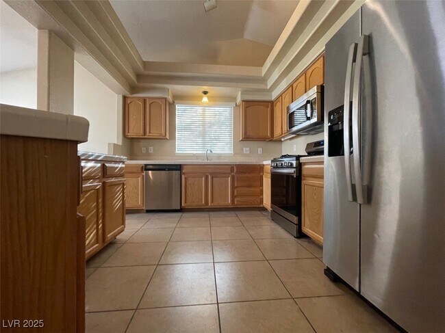 Foto del edificio - 5728 Owl Butte Ct