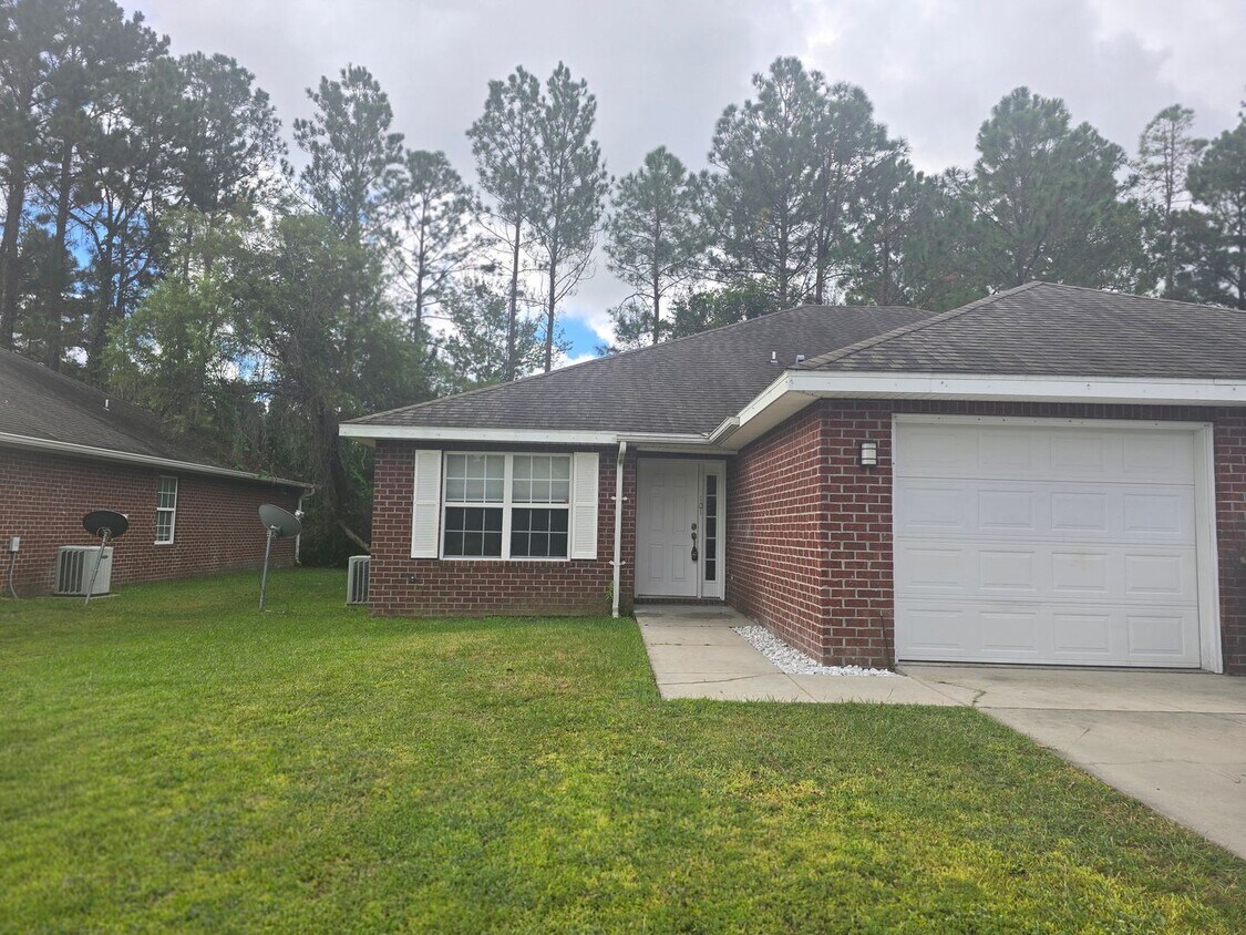 Foto principal - Brick Duplex 3/2 Home on Grandview