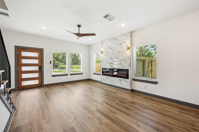 Foto del edificio - 5620 Shreveport Blvd
