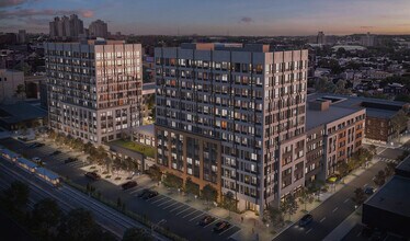 Building Photo - West Side Square