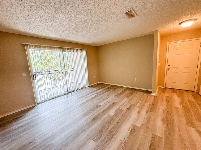 Foto del edificio - Windsor Park #523 - Pet Friendly!