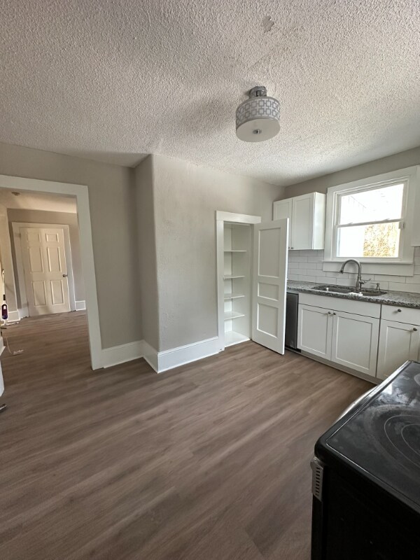 Foto del edificio - 2715 Cole Rd