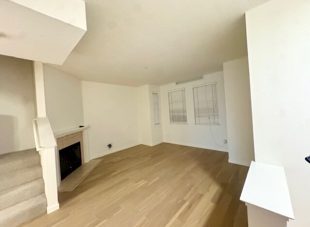 Building Photo - 313 Village Cir