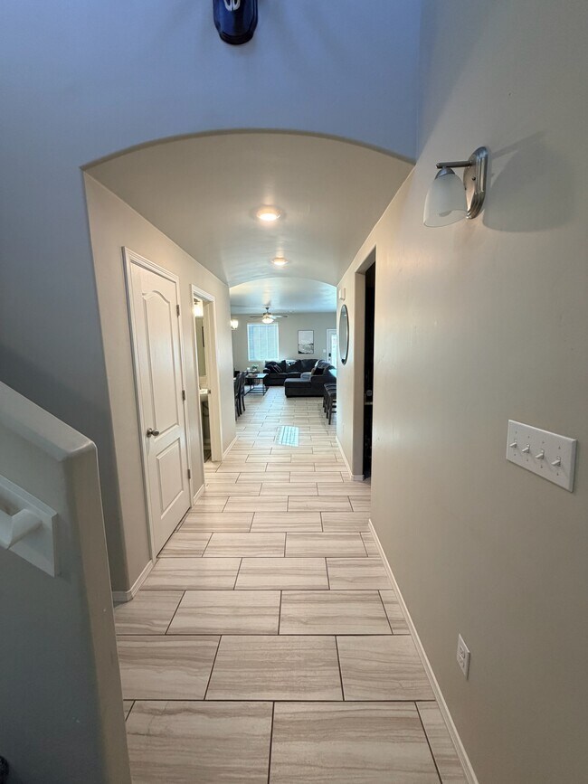 Foto del edificio - 1418 Santa Thomas St