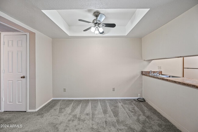 Building Photo - 3141 E Cypress St