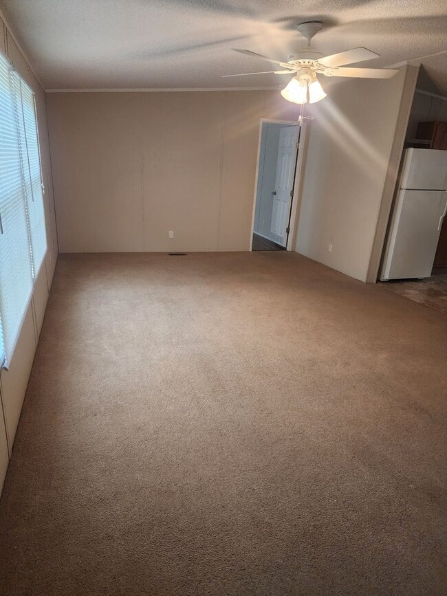 Building Photo - Peaceful Living on 2.36 Acres in Troutman!