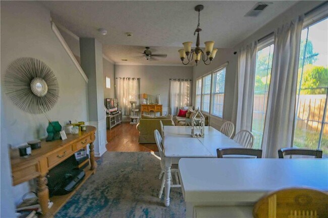 Foto del edificio - 120 Windcroft Cir NW