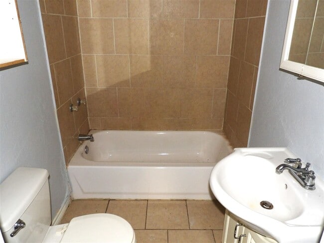 Foto del edificio - 2906 NW 19th St