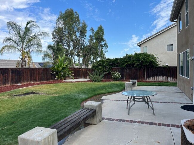 Building Photo - 39265 Eternity Ln