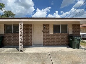 Building Photo - 1607 Laban Ave