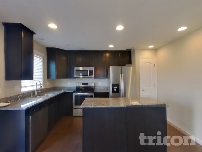 Building Photo - 6201 Anders Ridge Ln