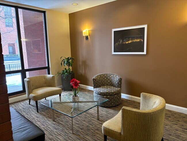 Foto del edificio - 901 S Plymouth Ct