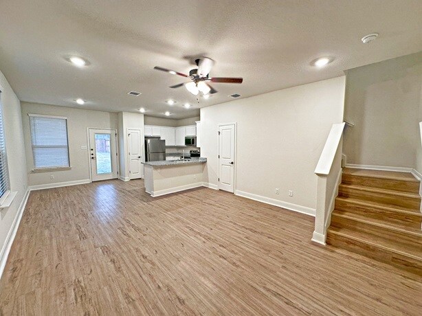 Foto del edificio - 13823 Enzo Gate