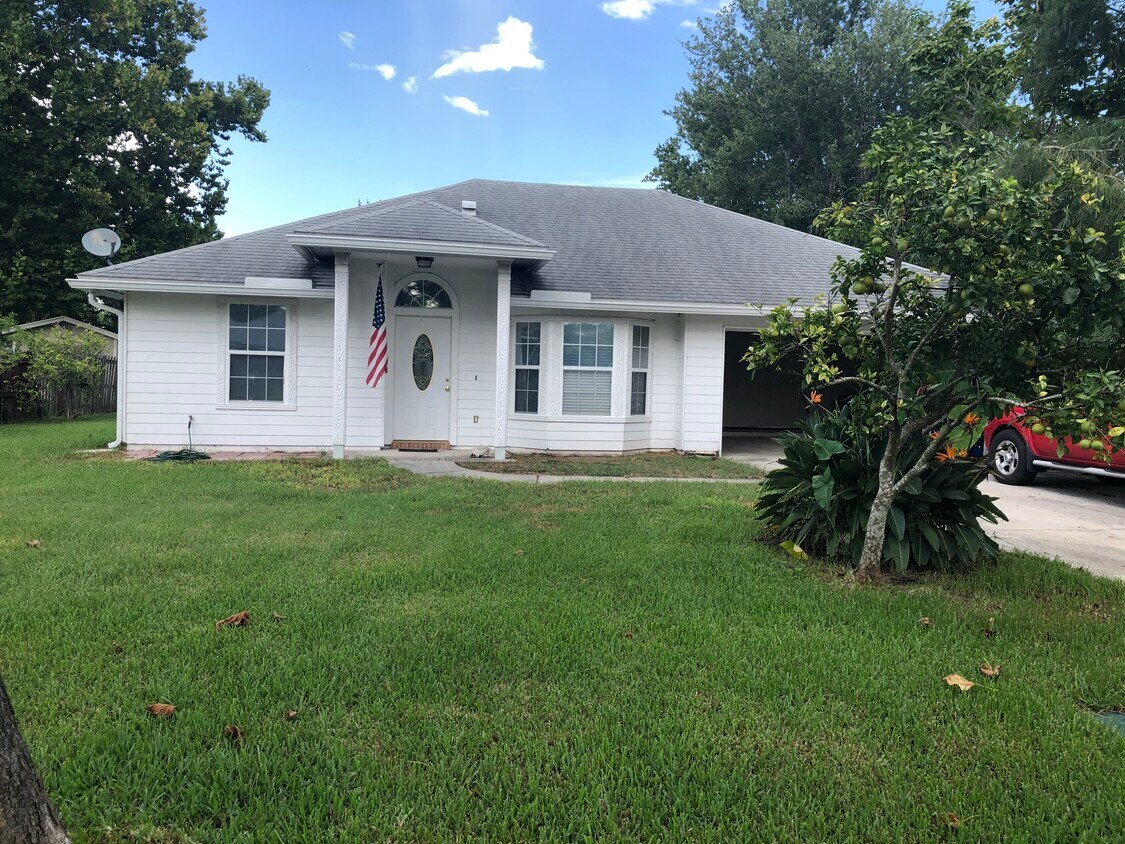 2028 Farm Way, Middleburg, FL 32068 House Rental in Middleburg, FL