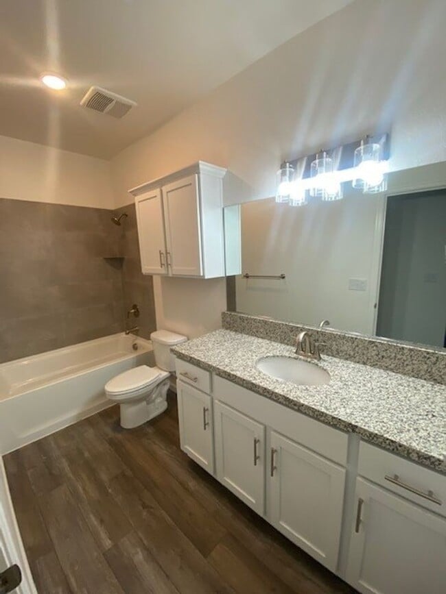 Foto del edificio - 3928-3928 S Burke St