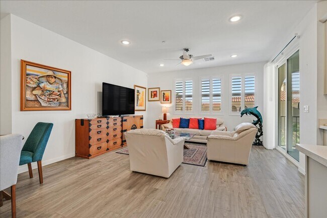 Building Photo - FULLY FURNISHED RENTAL