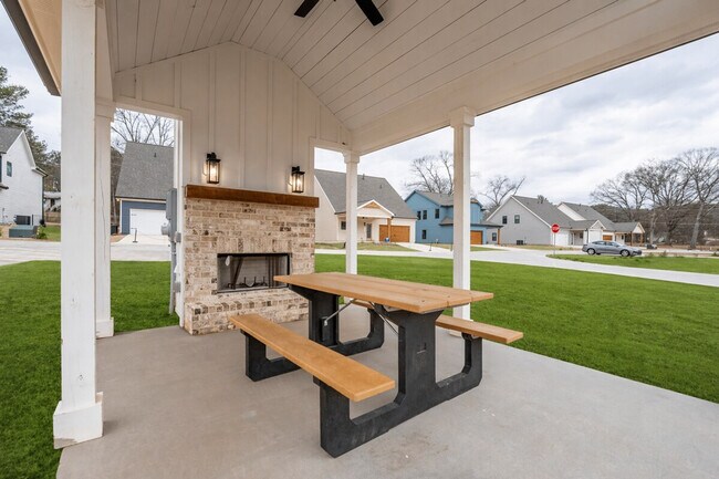 Foto del edificio - 51 Puckett Rd SE