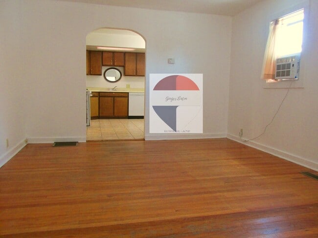 Building Photo - Charming 3Bed, 2Bath for Rent