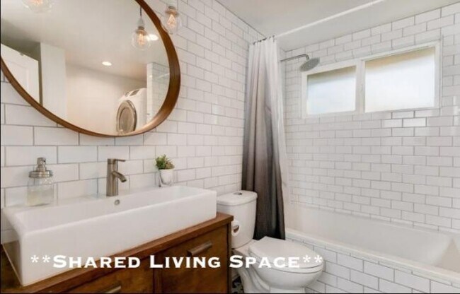 Foto del edificio - bedroom in Burbank CA 91506