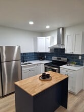 Building Photo - 14 N Broadway