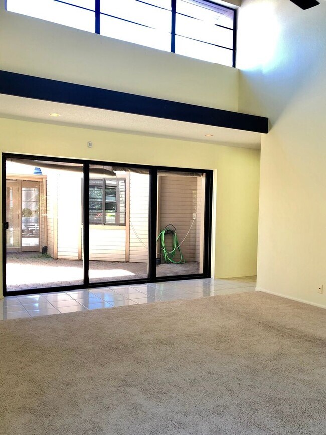 Foto del edificio - Hawaii Kai 3 / 2.5 / 2 Single Family Home