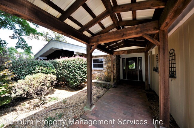 Building Photo - 3 br, 3 bath House - 4695 Morton Rd