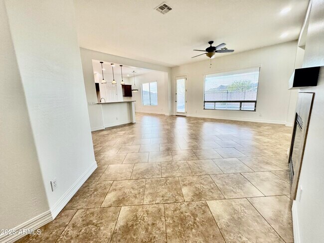 Building Photo - 6858 W Mazatzal Dr